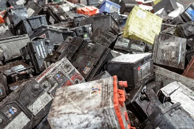 Waste lithium batteries